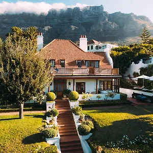 Bed & Breakfast Acorn House ****